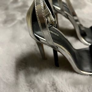 Forever 21 silver strap dressy party high heels